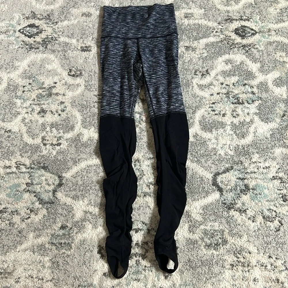 Lululemon Wunder Under Pant Stirrup Leggings Black Gray Striped Size 4